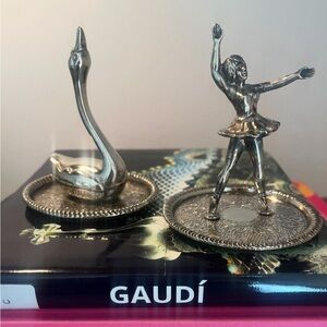 2 vintage ring holders